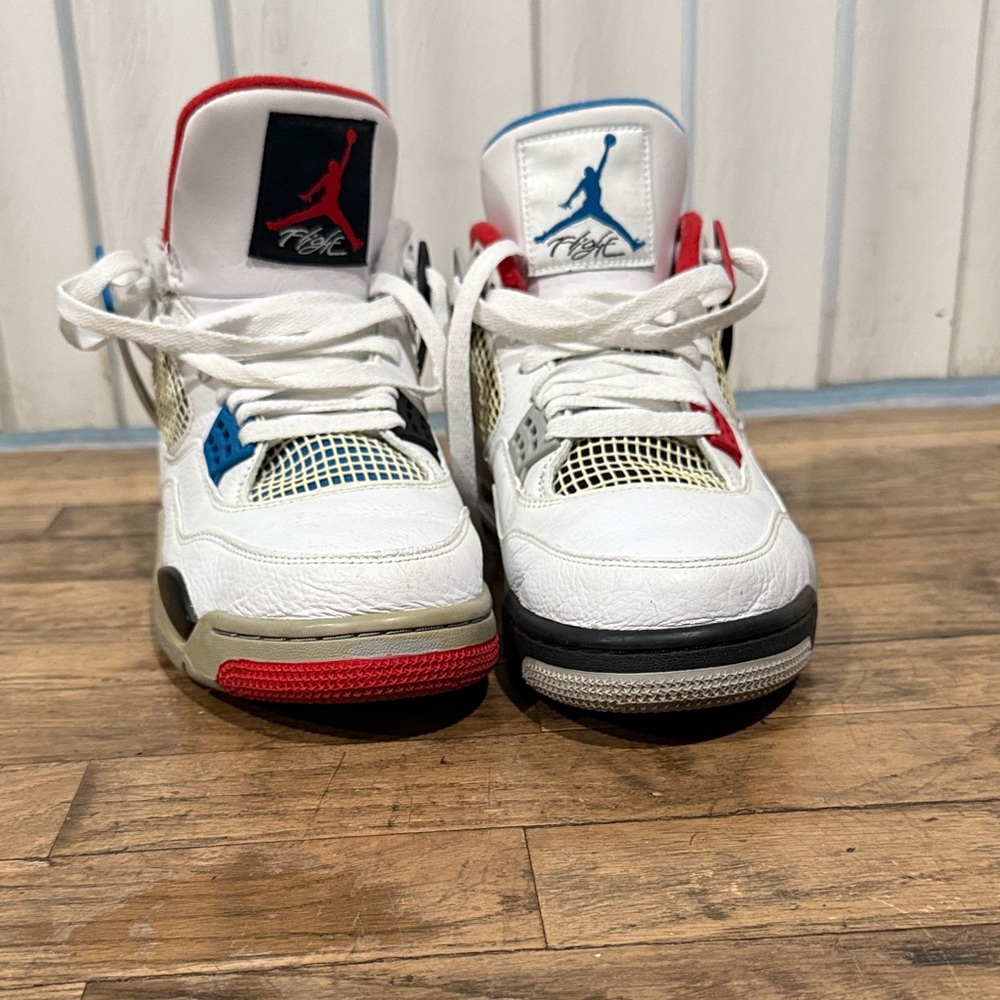 Nike White and Red Sneakers with Blue Accents